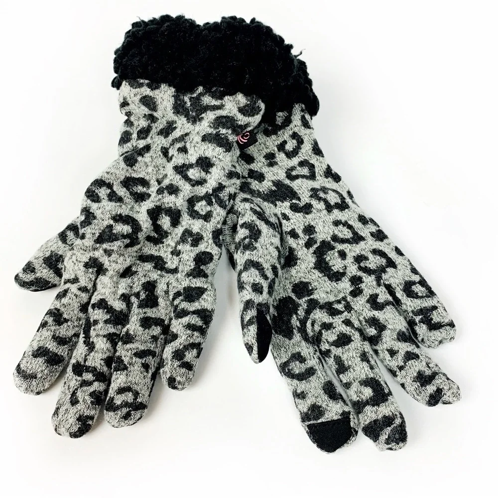 NWT Cuddl Duds 2-Pc Leopard Touchscreen Glove & Headband Set • Cozy Gift